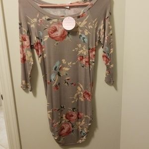NWT womens floral top